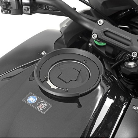 BF26 GIVI FLANGIA METALLICA PER BORSA SERBATOIO TANKLOCK KAWASAKI Versys 650